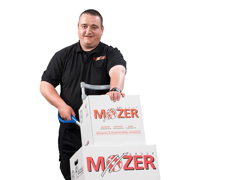 déménagement d'entreprise, Mozer